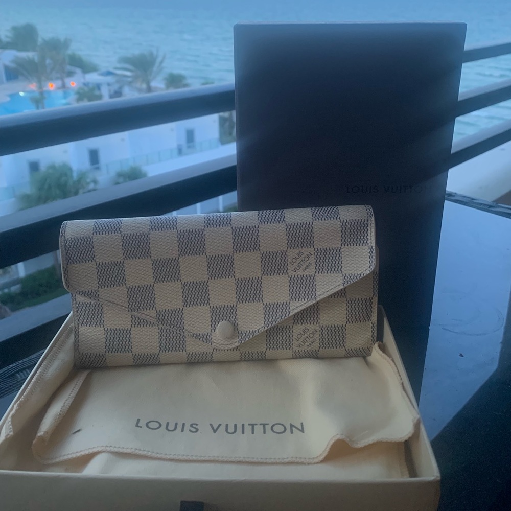 ❌ sold ❌Louis Vuitton Josephine Wallet Damier Azur